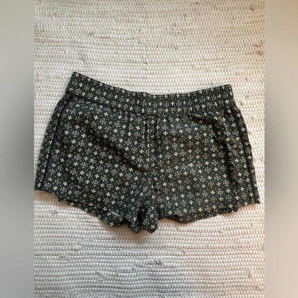 LOFT GREEN FLORAL SOFT SHORT